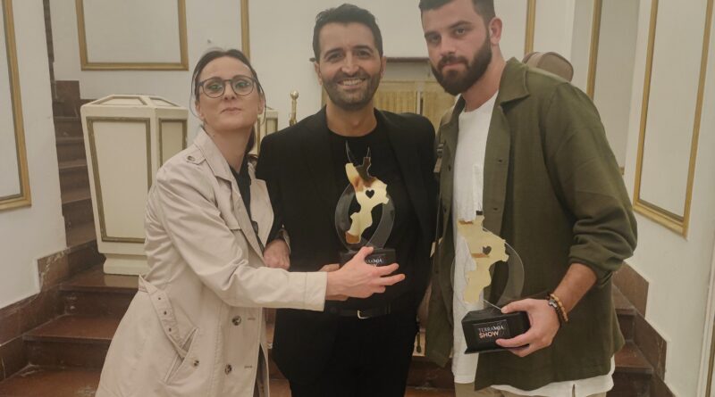 Gianluca Sia riceve il premio Terra Mia Show